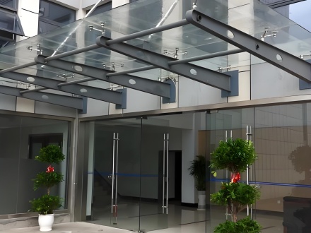 寫字樓門口玻璃雨棚